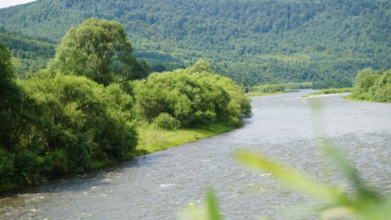 U Dvori Otel Podgorodtsy Dış mekan fotoğraf