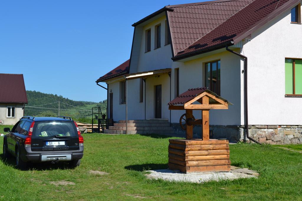 U Dvori Otel Podgorodtsy Dış mekan fotoğraf